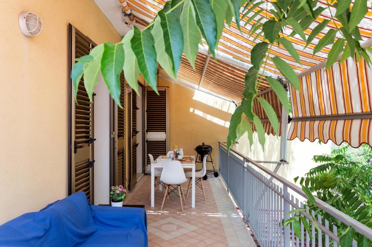 Casa Di Clara Apartment Ачиреале Екстериор снимка